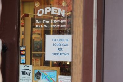 Shoplifters Warning