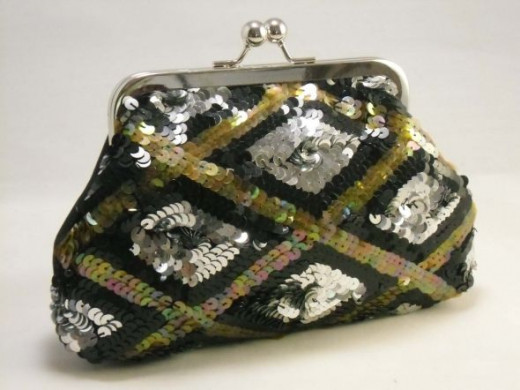 The vintage sequin purse!