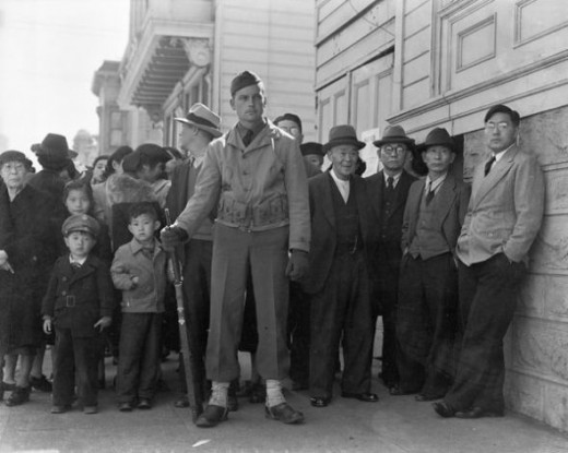 famous female photographers - dorothea lange - japanese internment