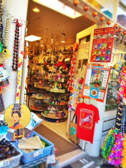 Chinese trinkets make inexpensive souvenirs.