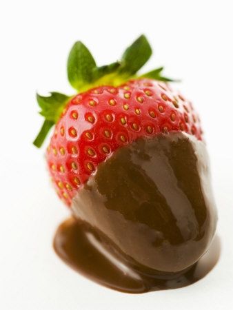 Strawberries should always be dipped in chocolate hazelnut fondue!