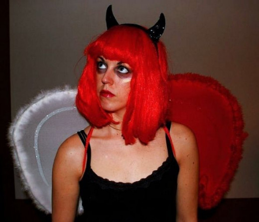 Red Halloween Wig