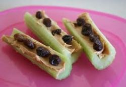 ants of a log, healthy snack, healthy snacks, snack ideas, snacks for kids, healthy snacks for kids