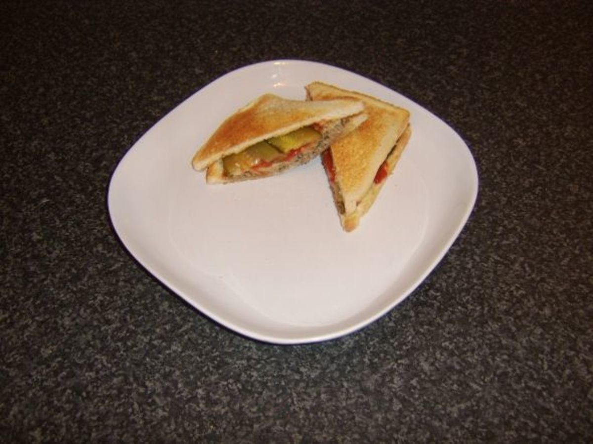 Cheeseburger toastie is served