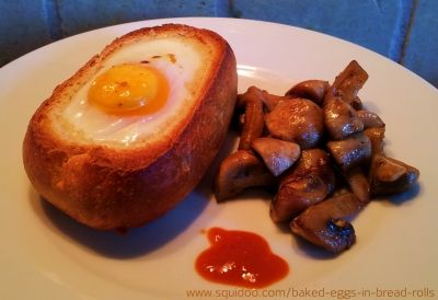 breakfast ideas baked eggs in bread rolls