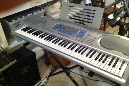 Casio Electric Keyboard