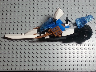 LEGO Ninjago Zane's Speeder 9445 Fangpyre VHTF