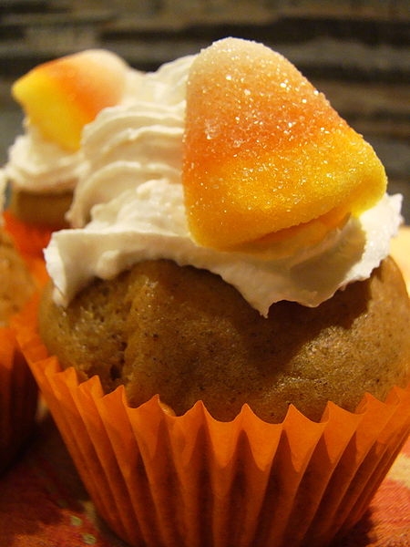 Pumpkin Cupcake with Candy Corn Gummy