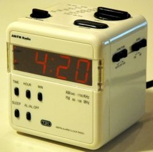 The Legendary Sony Dream Machine Cube Alarm Clock Radio HubPages