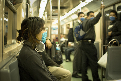 On the Mexico City subway, April 24, 2009. Photo by Eneas.