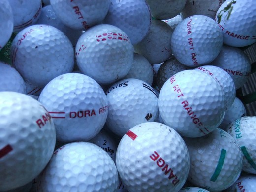Many golf balls