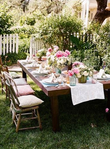 Garden wedding table