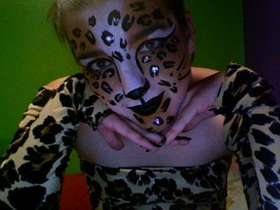 A Great Leopard Face Painting Design!