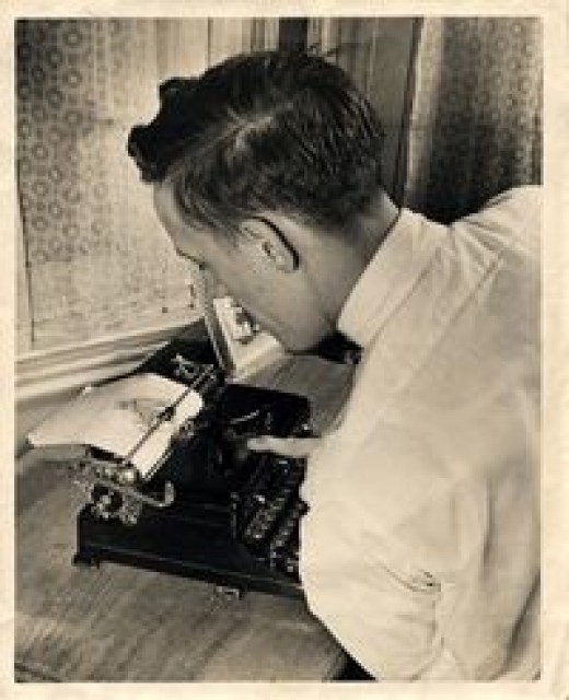 Typewriter Artist Paul Smith | hubpages