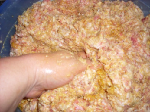 You have to put both hands in almost up to your elbows to mix the spices in with the mince.  If you're scared of touching meat, then this isn't for you!