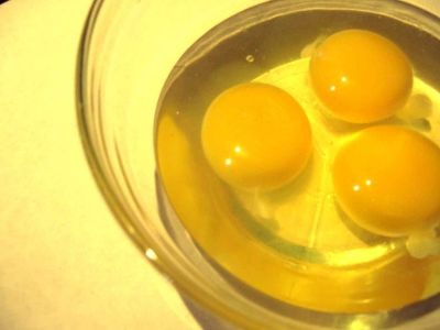 3 Shiny Eggs