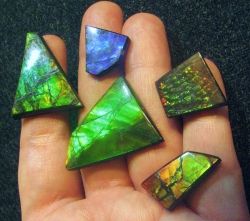 Unique Ammolite Gemstones for Jewellery