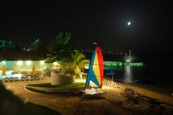 Stunning night time pictures without Flash!
