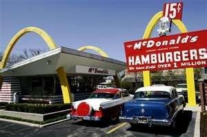 Image credit: http://pdxretro.com/2012/04/burger-chain-founded-on-this-day-in-1955/