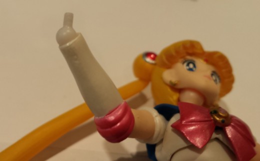Sailor Moon Figuarts with hand removed.