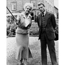 I was agreat fan of the tv series where Angela Lansburg played Mrs. Marble. She was a sharp, lively dedective. 