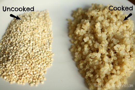 Uncooked and cooked quinoa.