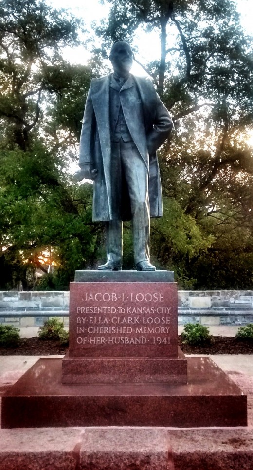 Memorial statue at the entrance to Loose Park