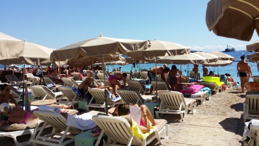 The private beach area can get very crowded but the service is excellent and you are guaranteed a spot.