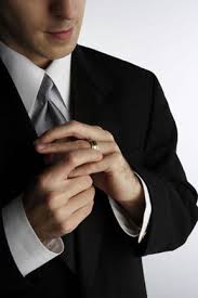 A married man about to cheat will ultimately remove his wedding ring