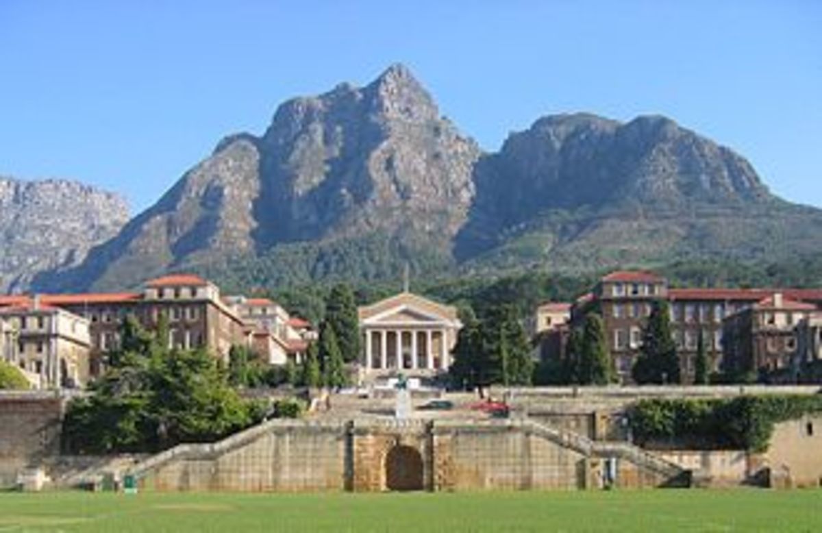 Devil's Peak - University of Cape Town's Upper Campus on its slopes