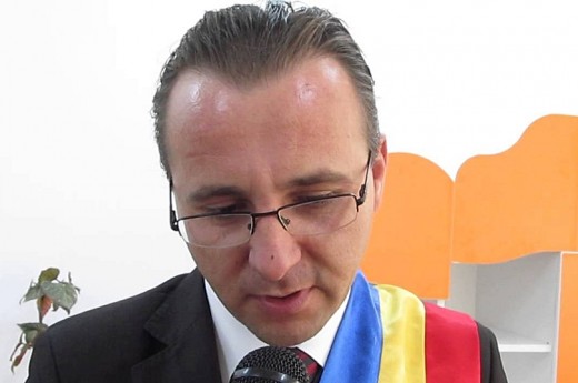 Catalin Rotundu, the Mayor of Dângeni.