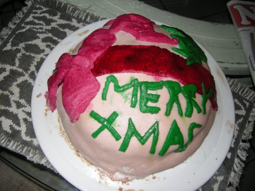 Make your own Christmas cake with the kids