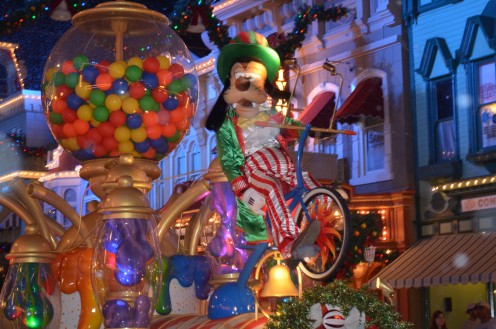 Goofy waves to guests lining Main Street U.S.A. at The Magic Kingdom during the annual "MIckey's Very Merry Christmas Party."  Crowds are small, lines short because only party ticket holders stay in the park!