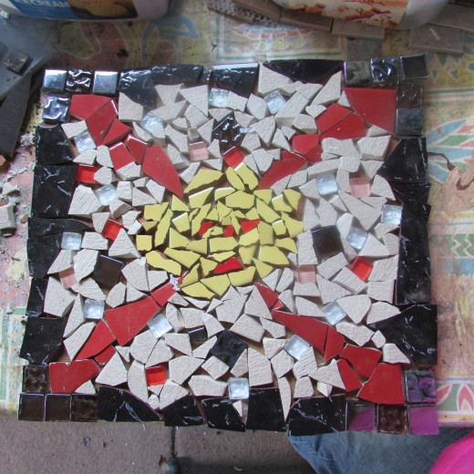 How to Make Mosaic Table Top Designs