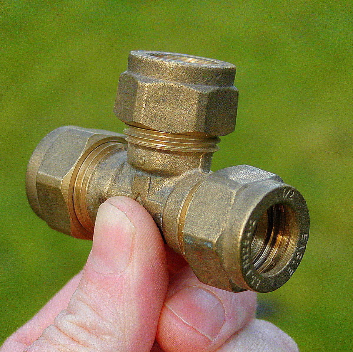 A Complete Guide To Using Plumbing Fittings For Joining Pex