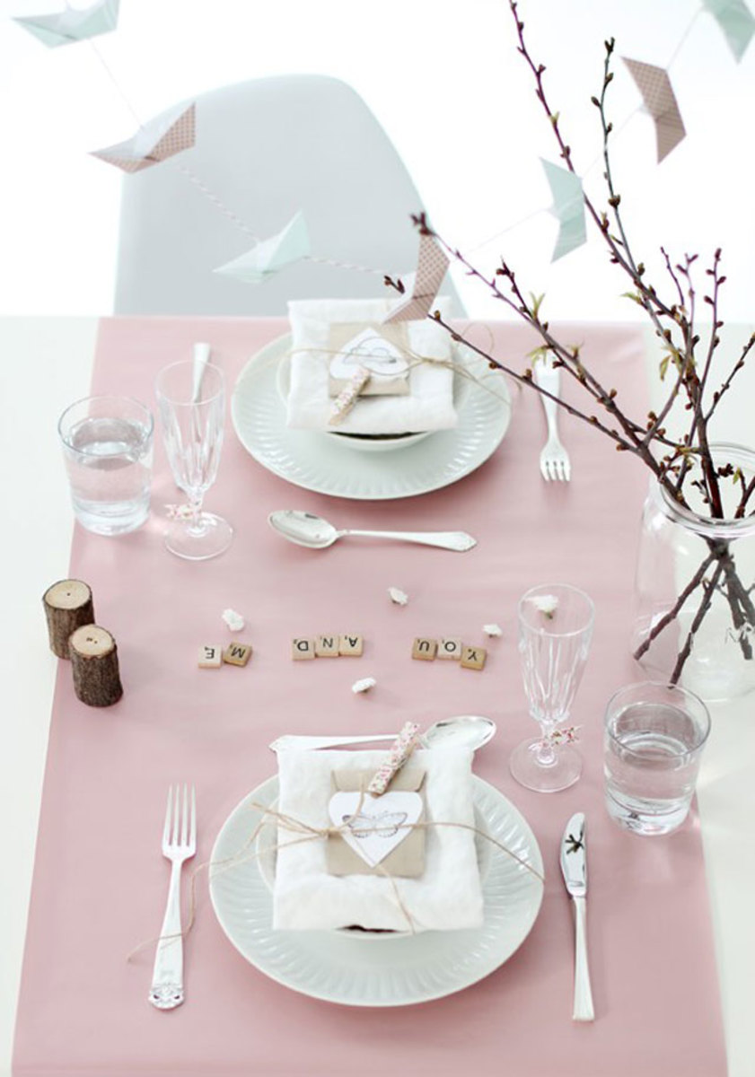 Table setting and decorations