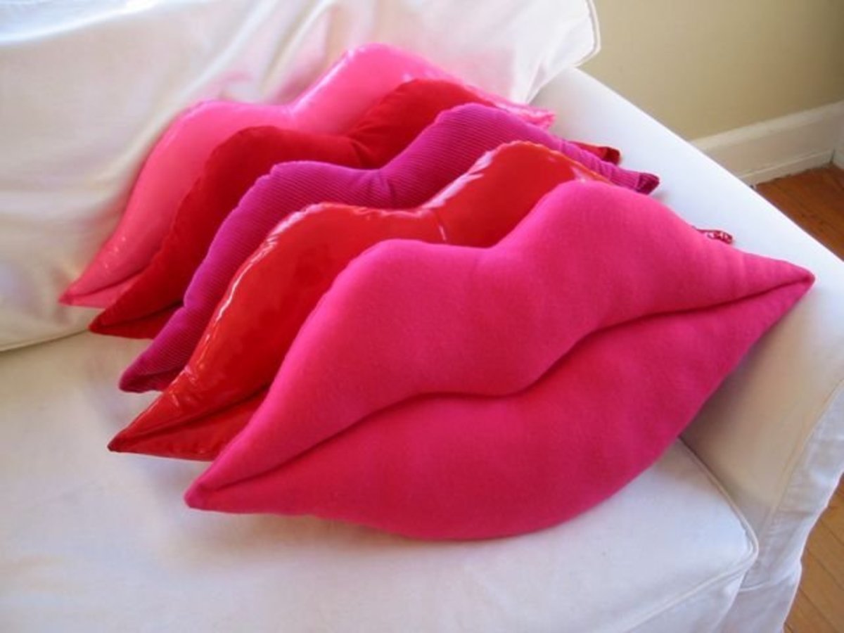 Lip pillows