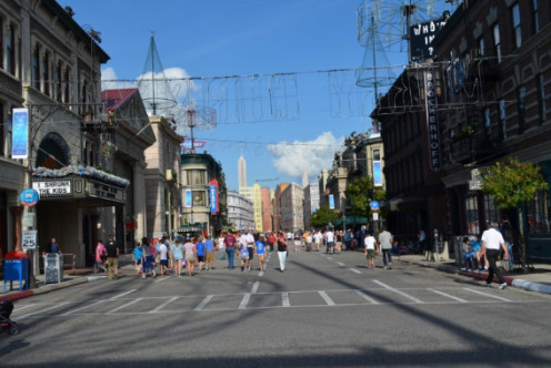 This is the back lot at Disney's Hollywood Studios during the day Thanksgiving Week. Compare it to the night photo above with The Osborne Family Spectacle Of Dancing Lights blazing and dancing during the holidays.
