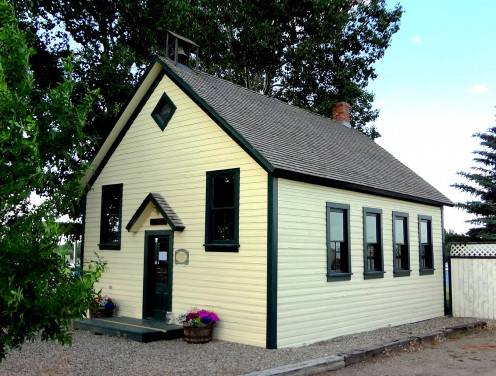 The MacEwan School House, Nanton https://www.facebook.com/pages/Antique-Art-Walk-of-Alberta/504884012881774 
