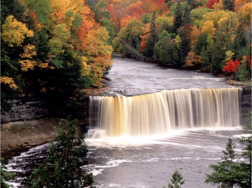 Tahquamenon Falls hq pic