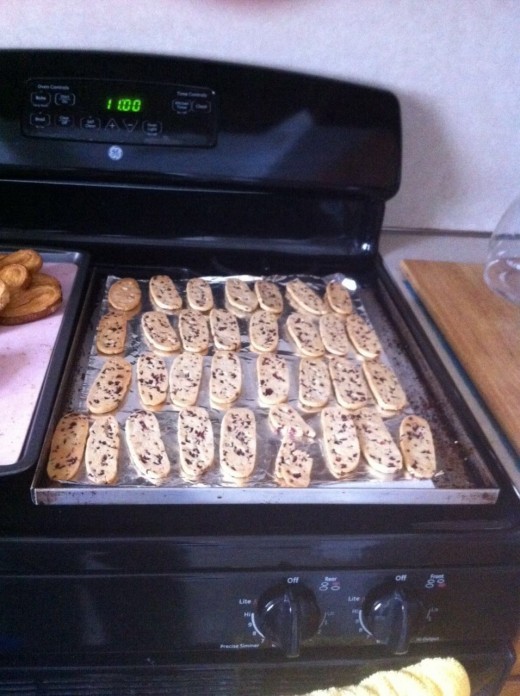 Cookies cooling on the oven