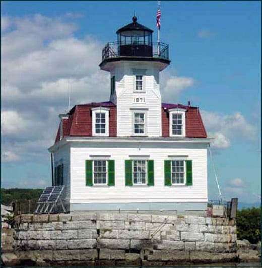 Esopus Meadows Lighthouse on the Hudson River In New York | HubPages