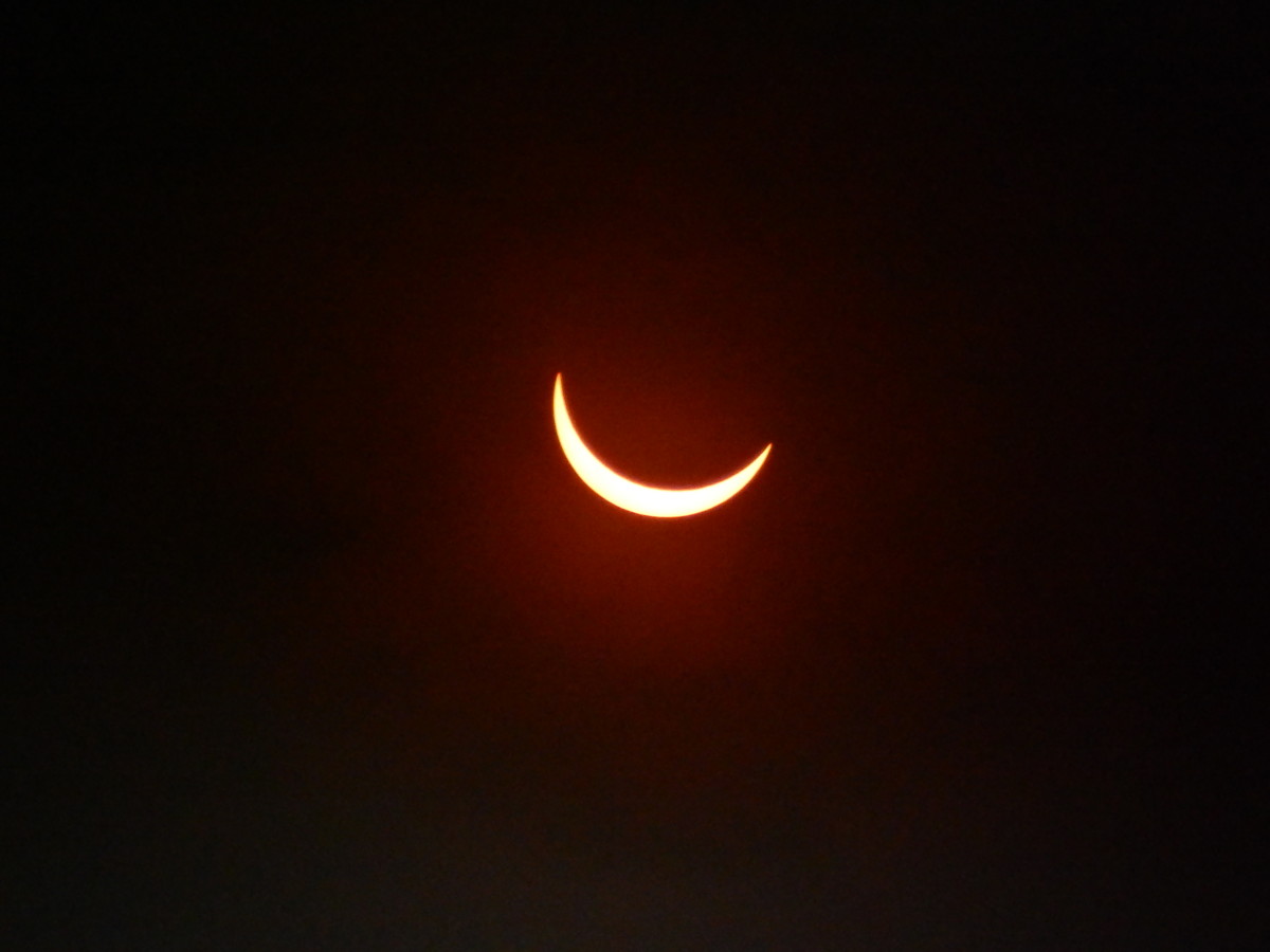 09:29 Solar eclipse, 2015.