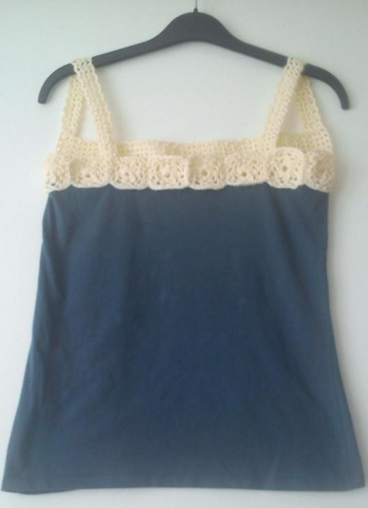How to up-cycle your winter long-sleeved tops into pretty summer tops with a little bit of crochet