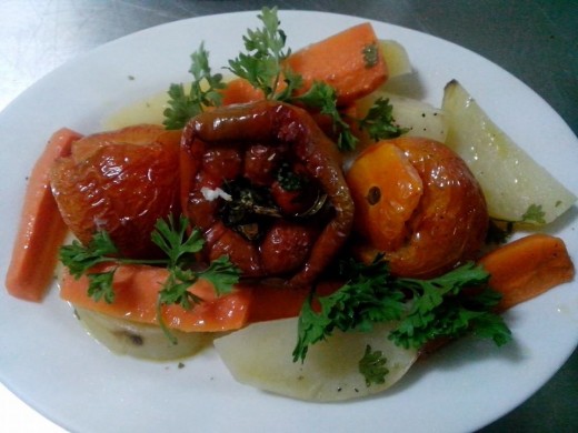 Greek Cuisine: Ginatzi, rice-stuffed Tomatoes & Bell Pepper with potato and carrot wedges (Photo Source: Ireno A. Alcala)