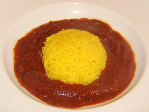 Turmeric rice and bhuna sauce