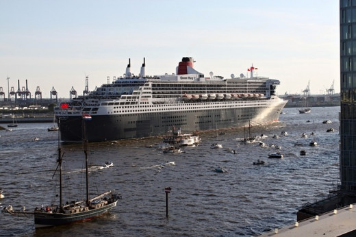 QM2 Brooklyn