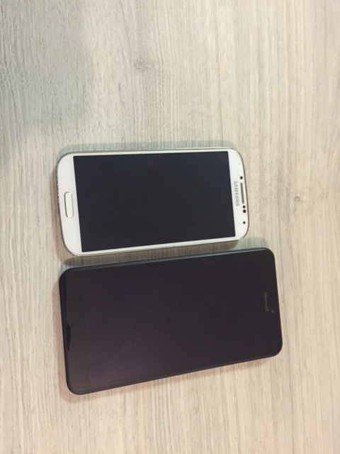 Samsung Galaxy S4 vs Microsoft Lumia 640 XL