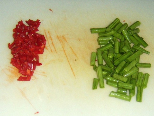 Chopped chilli and green beans for soup