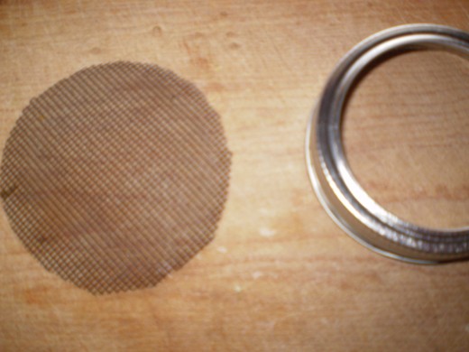 We need to make a liner for the lid band. 